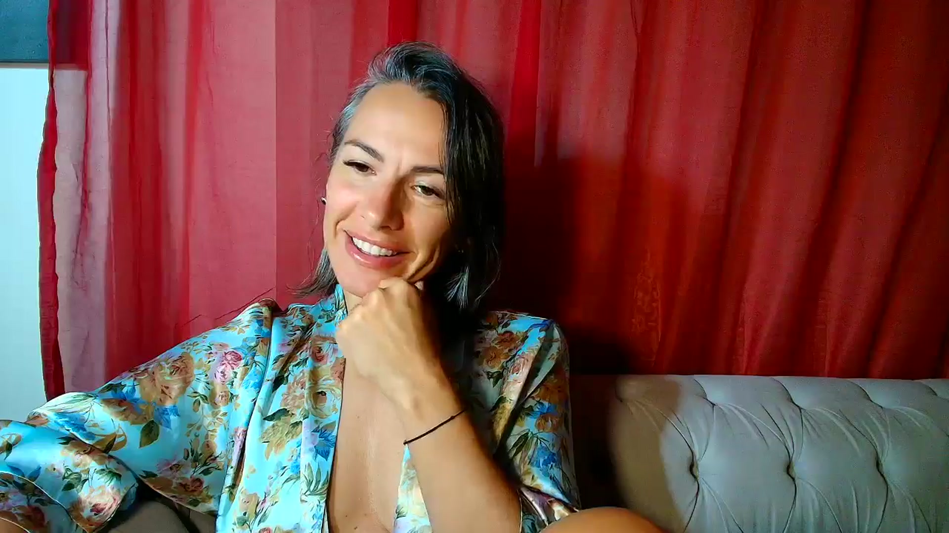 Gallery image thumbnail from Aarte_miss's myfreecams stream on, 05/07/2026, 14:42 image 2 of 20