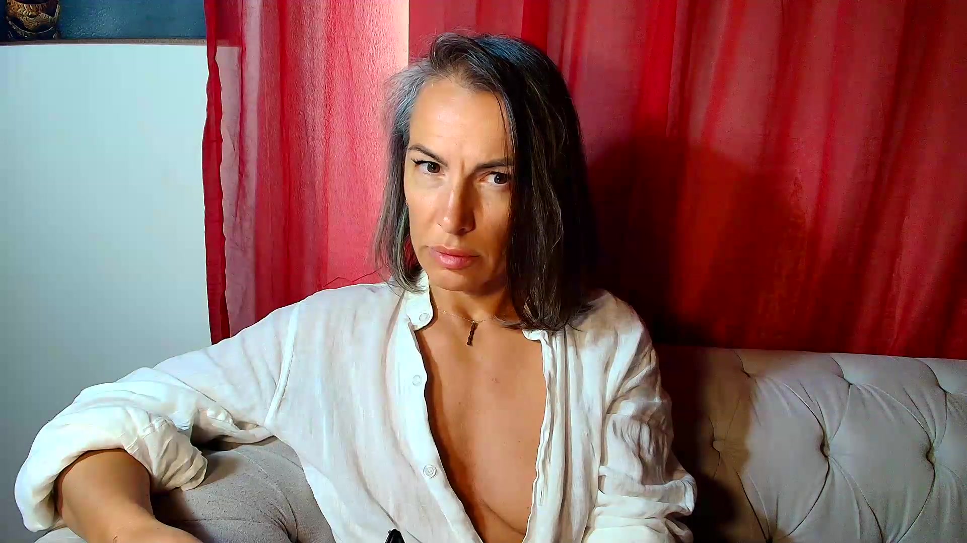 Gallery image thumbnail from Aarte_miss's myfreecams stream on, 05/15/2026, 13:17 image 18 of 20