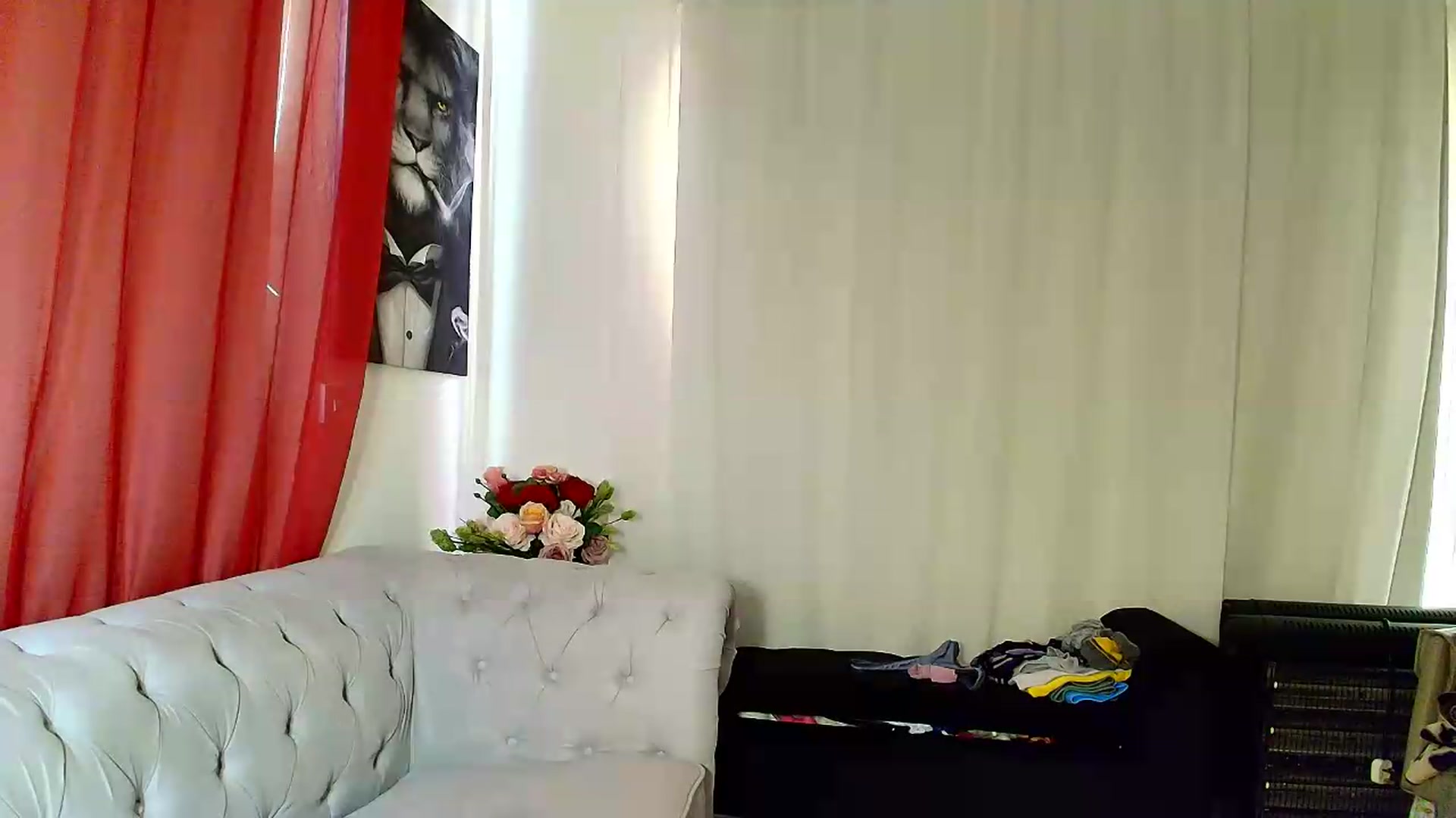 Gallery image thumbnail from Aarte_miss's myfreecams stream on, 05/17/2026, 13:26 image 10 of 20