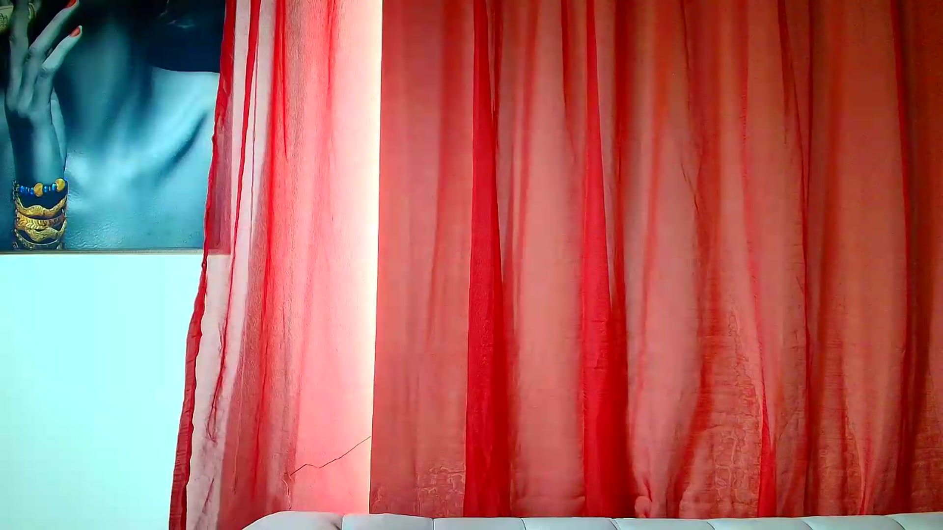 Gallery image thumbnail from Aarte_miss's myfreecams stream on, 05/20/2026, 13:54 image 13 of 20