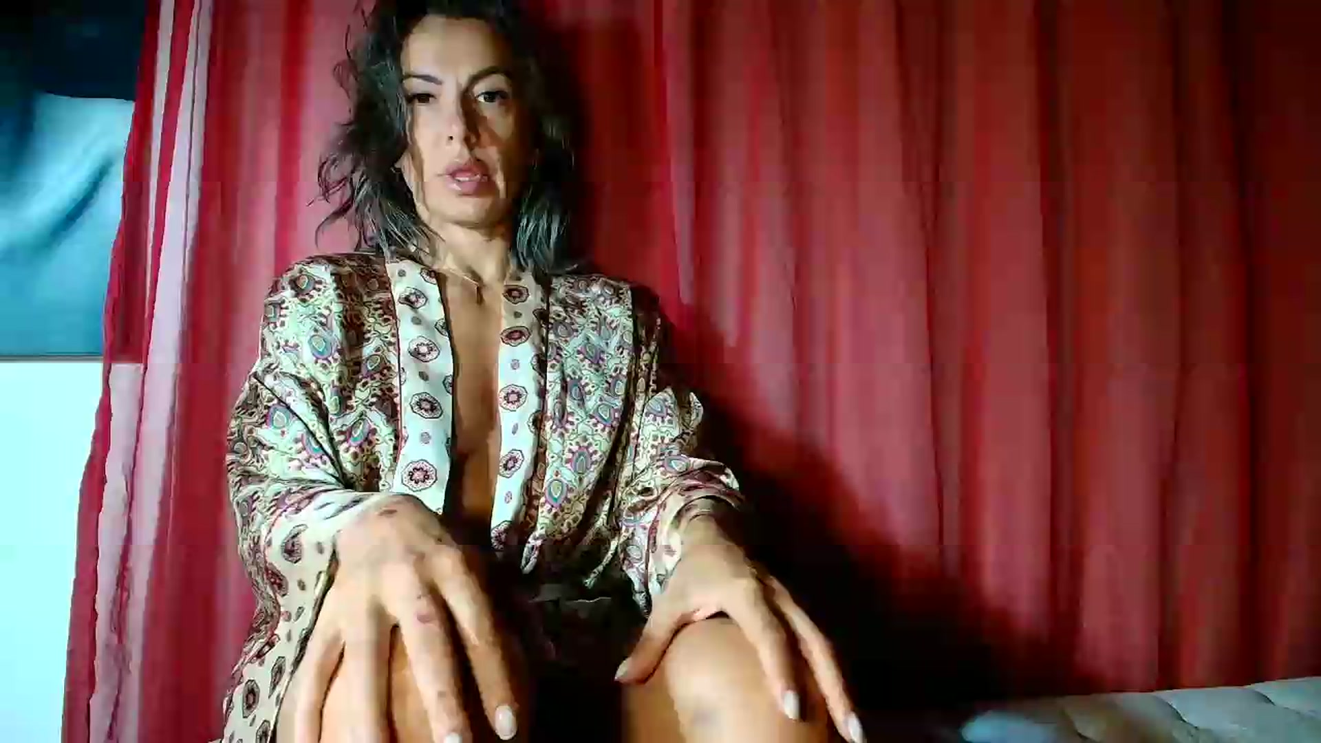 Gallery image thumbnail from Aarte_miss's myfreecams stream on, 05/27/2026, 05:58 image 1 of 20