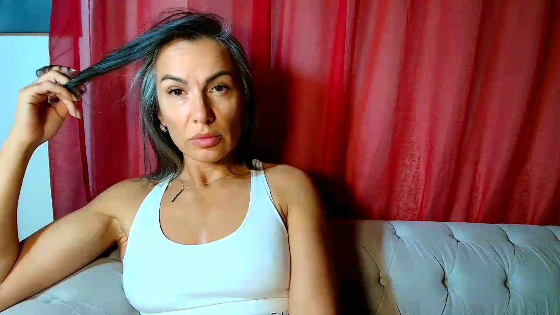 Gallery image thumbnail from Aarte_miss's myfreecams stream on, 06/04/2026, 13:31 image 8 of 20