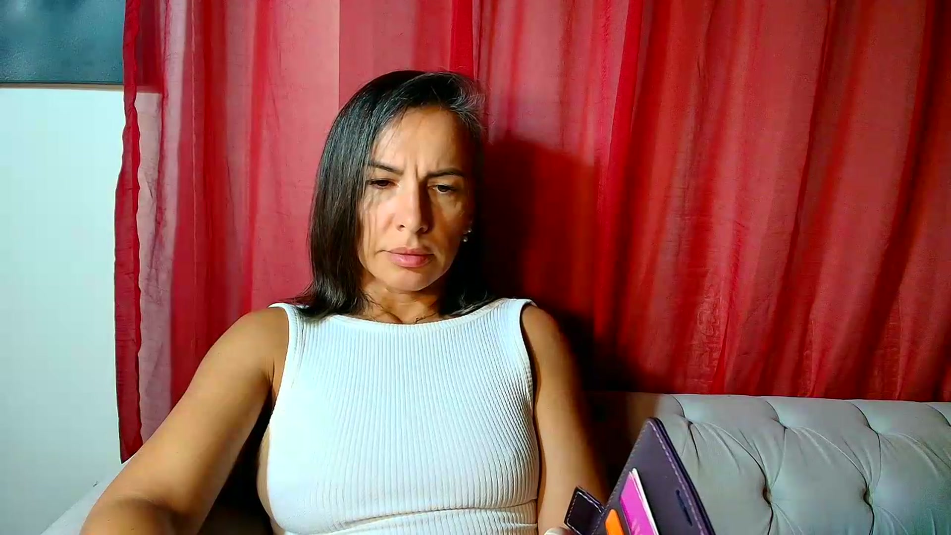 Gallery image thumbnail from Aarte_miss's myfreecams stream on, 06/25/2026, 11:28 image 5 of 20