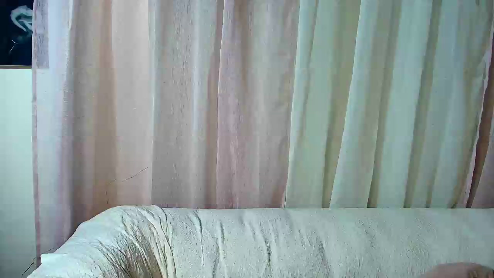 Gallery image thumbnail from Aarte_miss's myfreecams stream on, 08/07/2026, 14:33 image 3 of 20