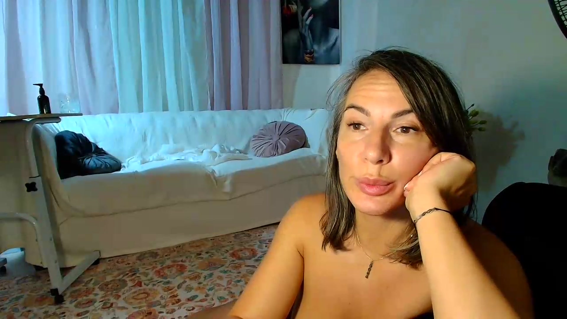 Gallery image thumbnail from Aarte_miss's myfreecams stream on, 08/07/2026, 16:27 image 20 of 20