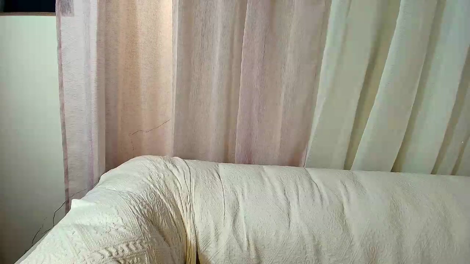 Gallery image thumbnail from Aarte_miss's myfreecams stream on, 08/08/2026, 14:26 image 19 of 20
