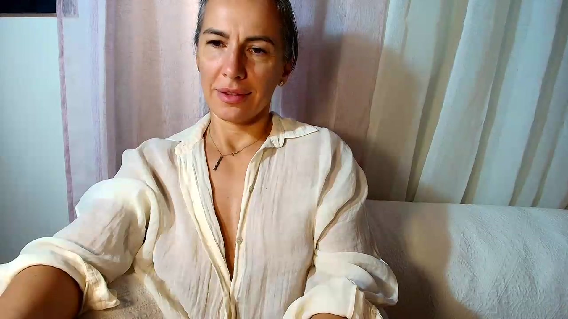 Gallery image thumbnail from Aarte_miss's myfreecams stream on, 08/08/2026, 14:26 image 10 of 20