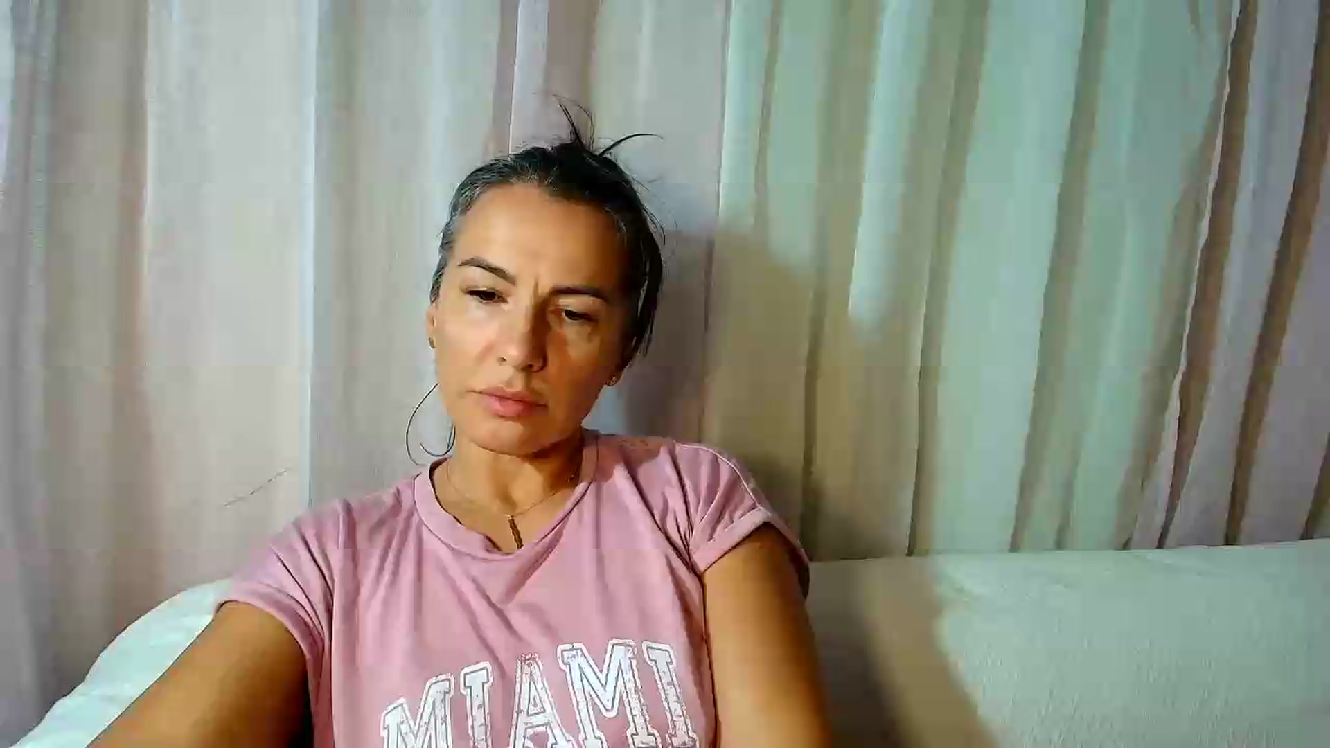 Gallery image thumbnail from Aarte_miss's myfreecams stream on, 08/09/2026, 13:20 image 6 of 20
