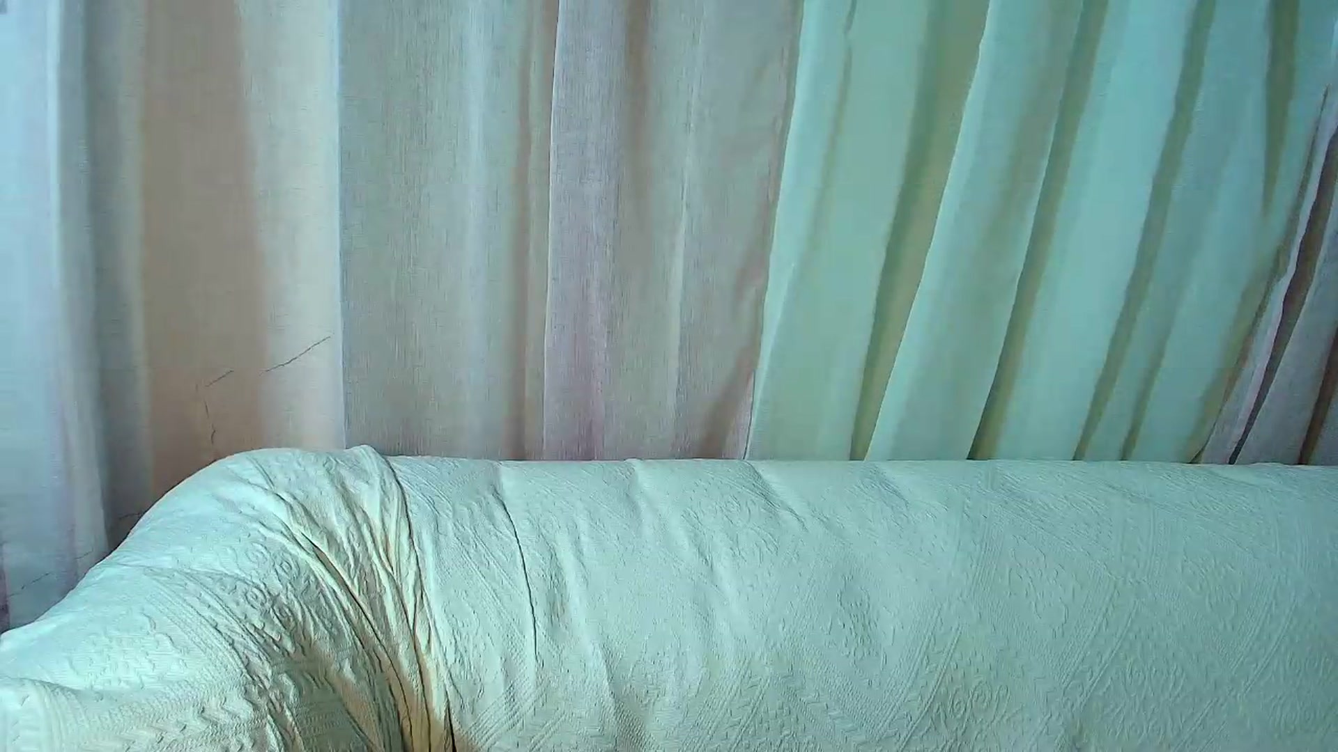 Gallery image thumbnail from Aarte_miss's myfreecams stream on, 08/09/2026, 13:20 image 18 of 20