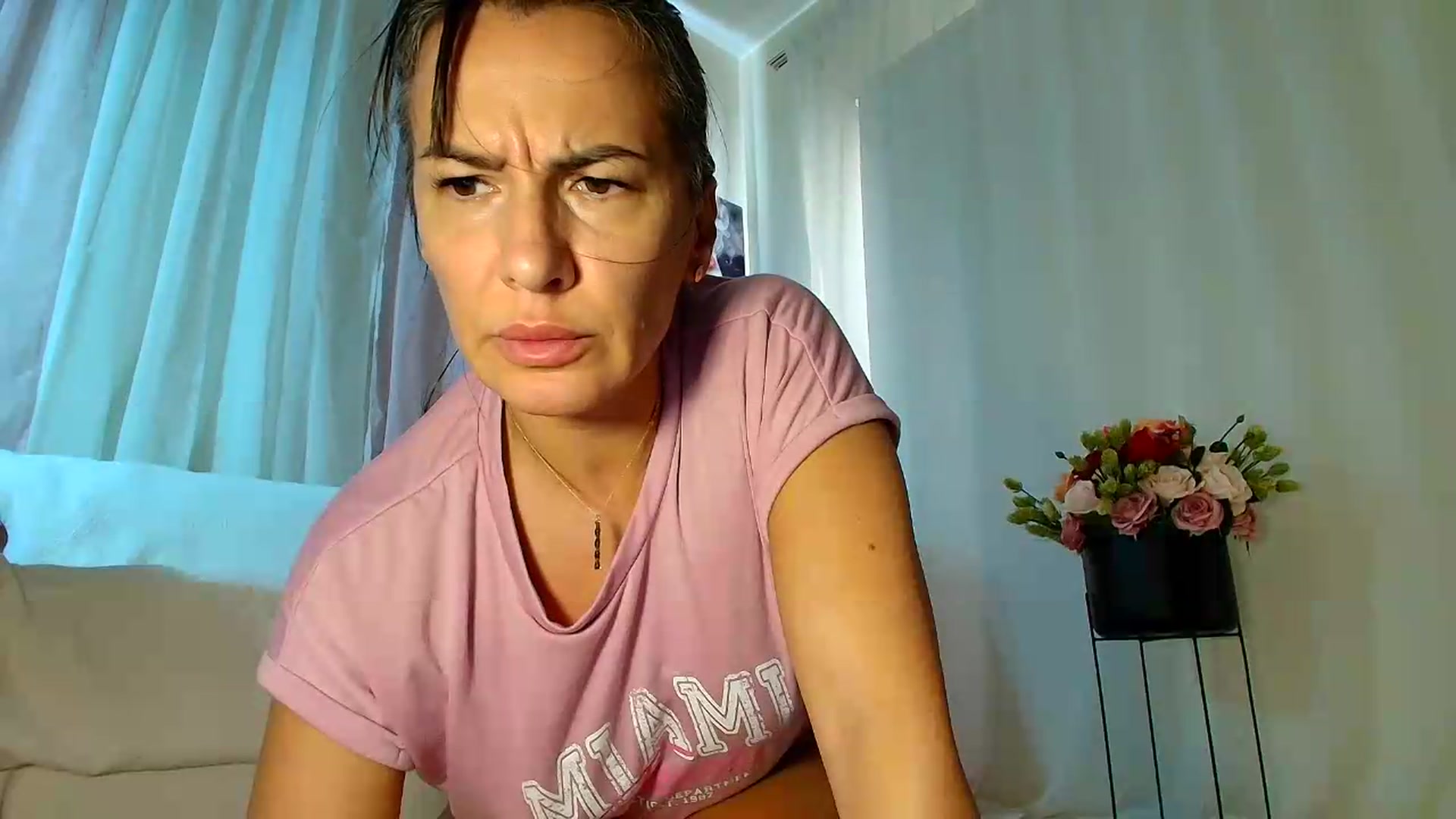 Gallery image thumbnail from Aarte_miss's myfreecams stream on, 08/09/2026, 15:19 image 8 of 20