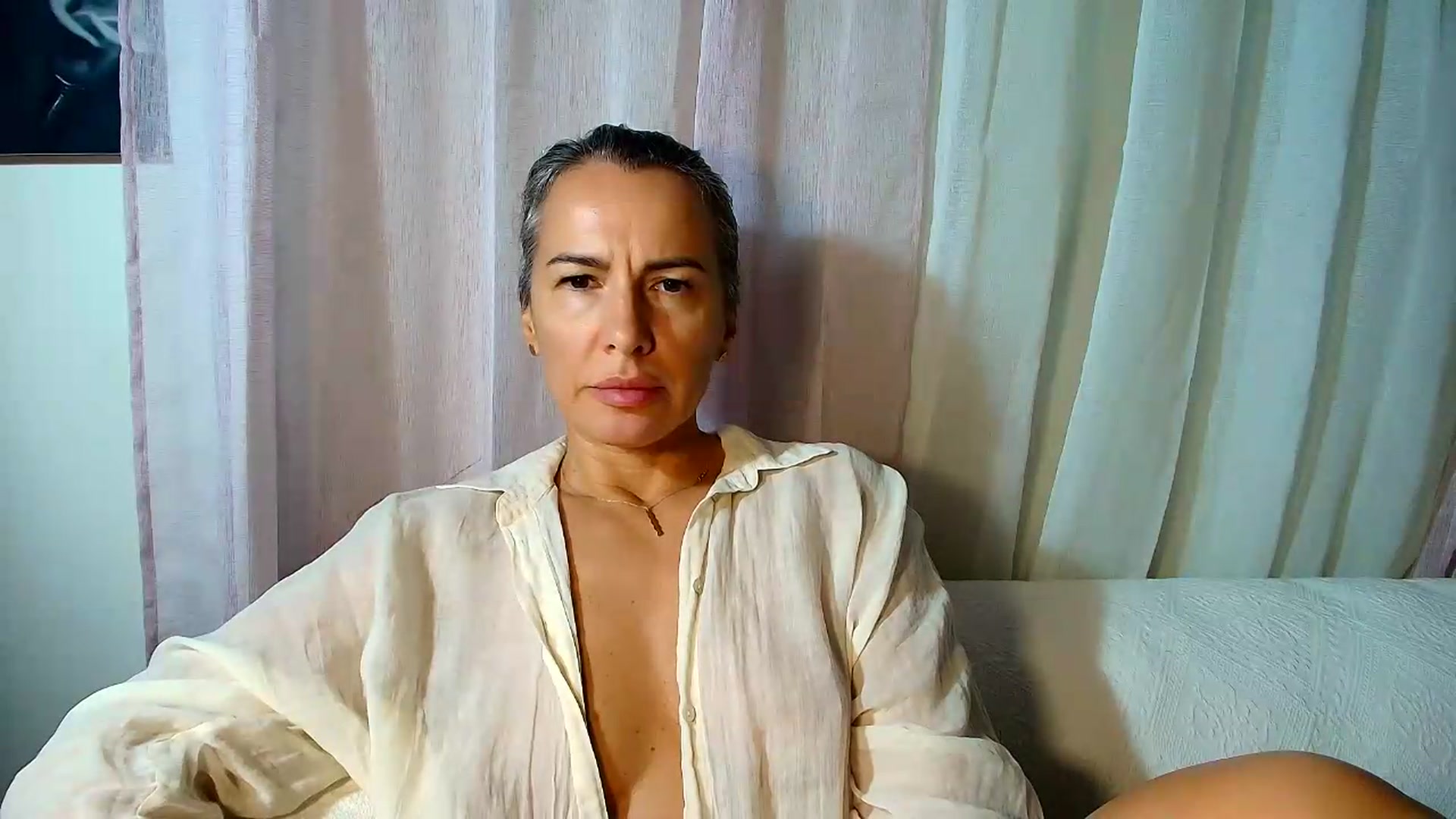 Gallery image thumbnail from Aarte_miss's myfreecams stream on, 08/09/2026, 16:41 image 20 of 20