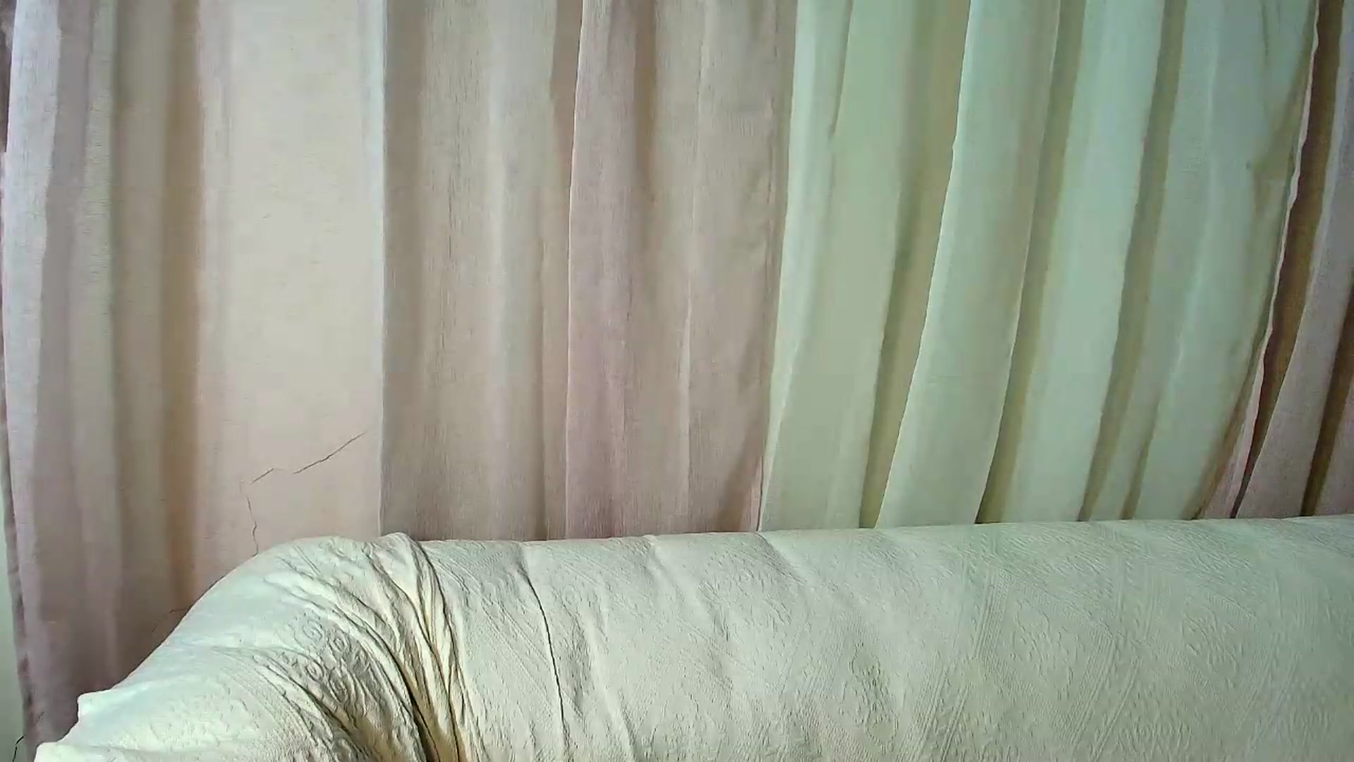 Gallery image thumbnail from Aarte_miss's myfreecams stream on, 08/09/2026, 16:41 image 16 of 20