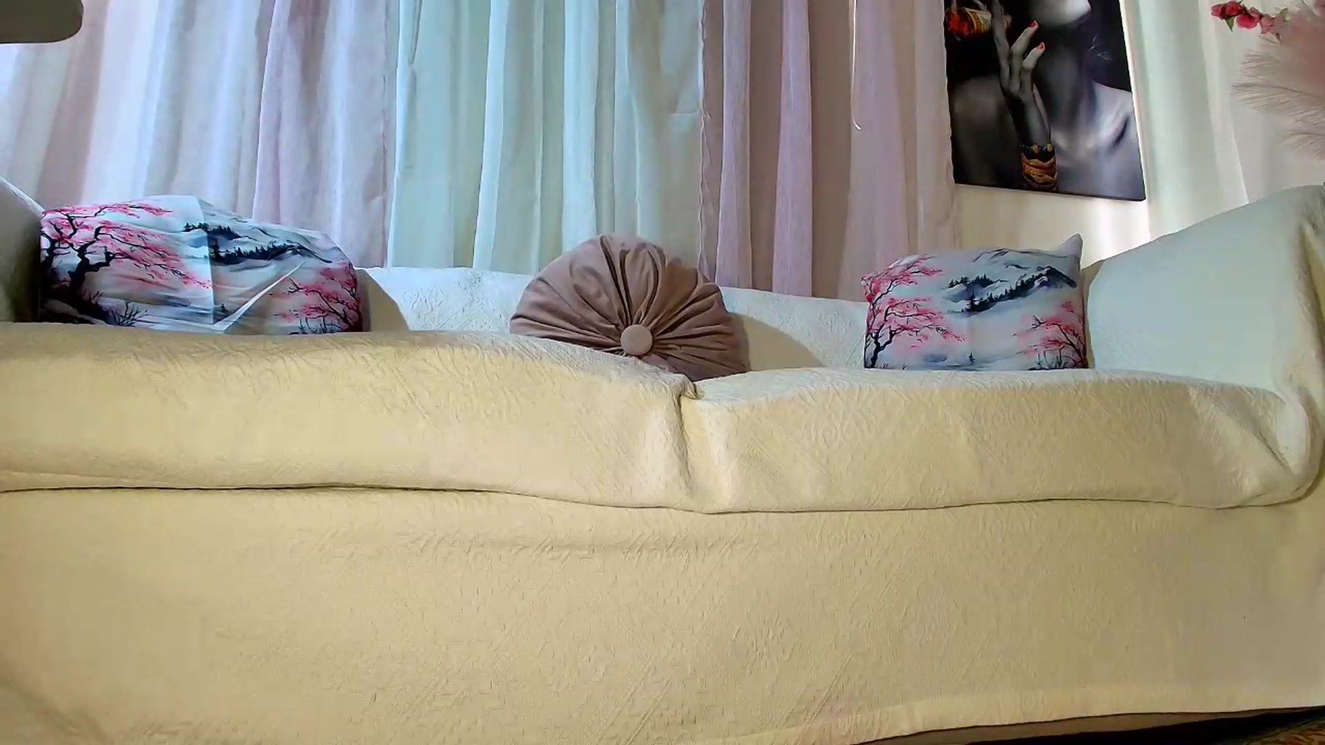 Gallery image thumbnail from Aarte_miss's myfreecams stream on, 08/12/2026, 14:33 image 18 of 20