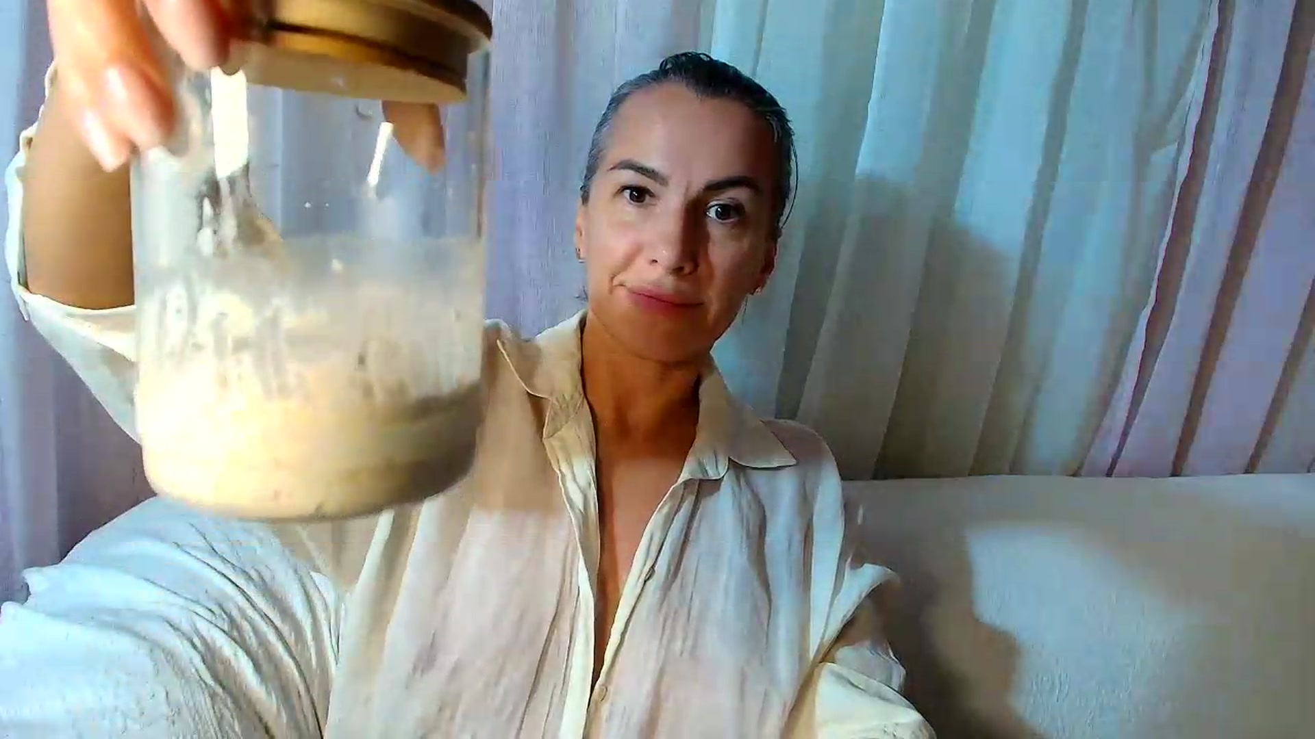 Gallery image thumbnail from Aarte_miss's myfreecams stream on, 08/12/2026, 14:33 image 5 of 20