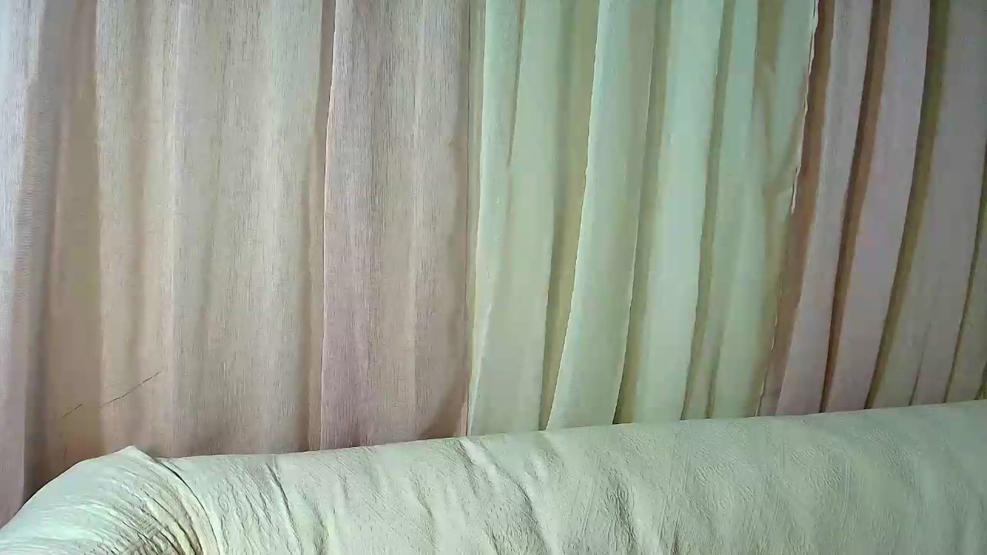 Gallery image thumbnail from Aarte_miss's myfreecams stream on, 08/15/2026, 06:04 image 5 of 20