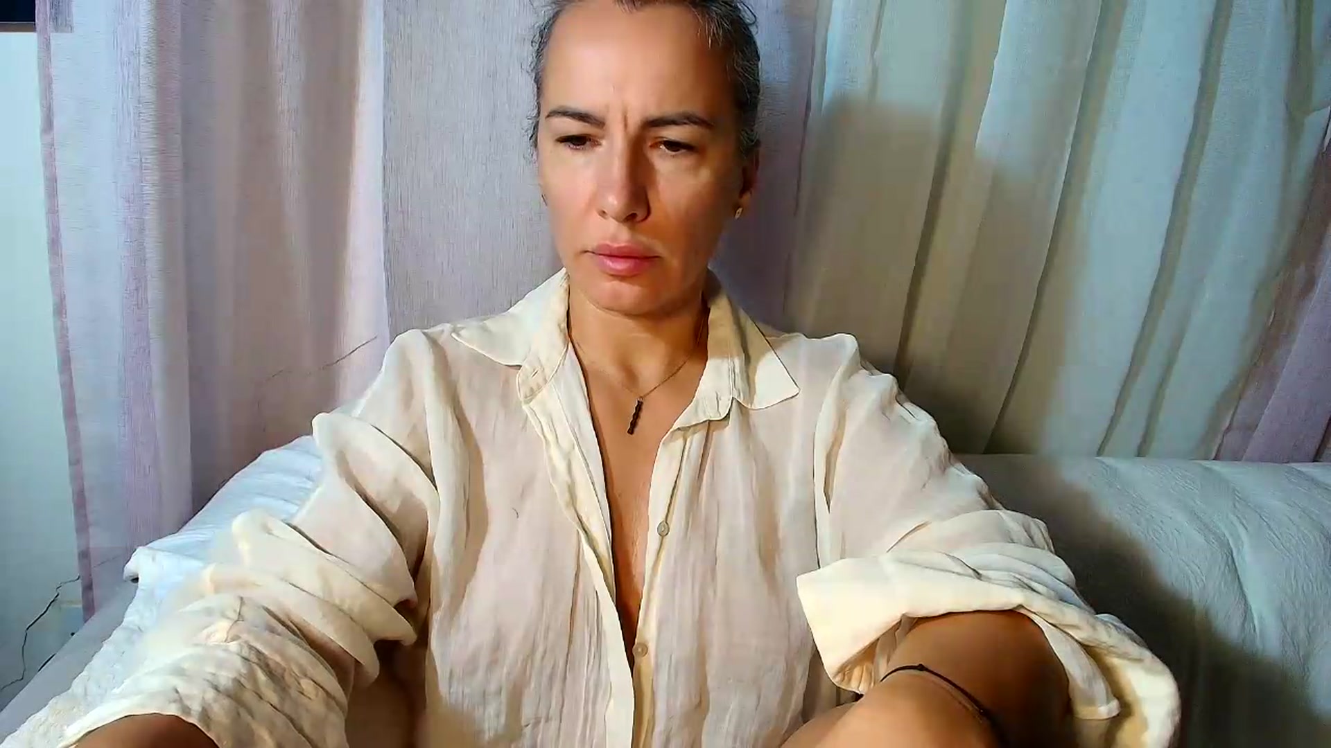 Gallery image thumbnail from Aarte_miss's myfreecams stream on, 08/16/2026, 03:40 image 10 of 20