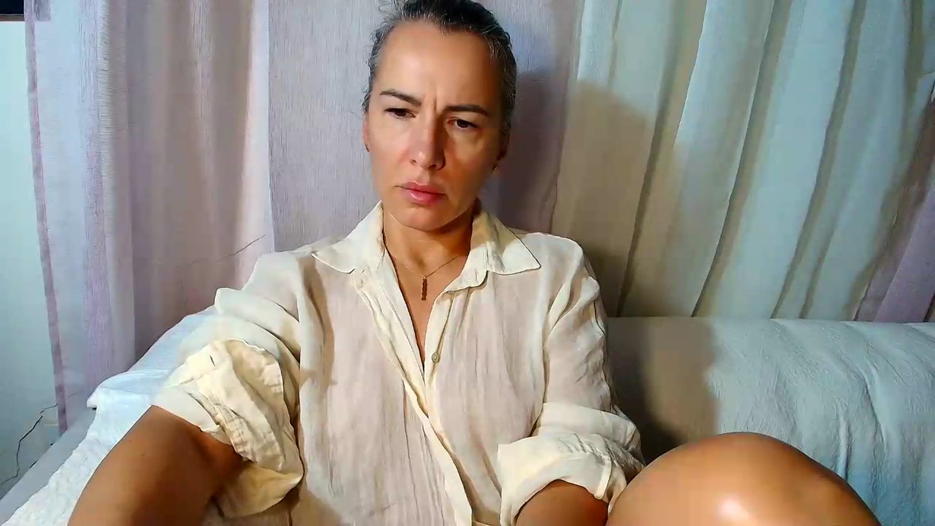 Gallery image thumbnail from Aarte_miss's myfreecams stream on, 08/16/2026, 03:40 image 5 of 20