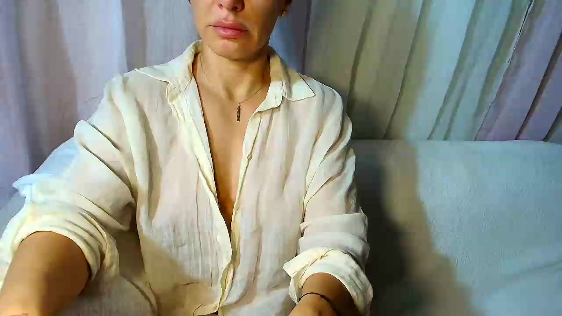 Gallery image thumbnail from Aarte_miss's myfreecams stream on, 08/16/2026, 05:02 image 19 of 20