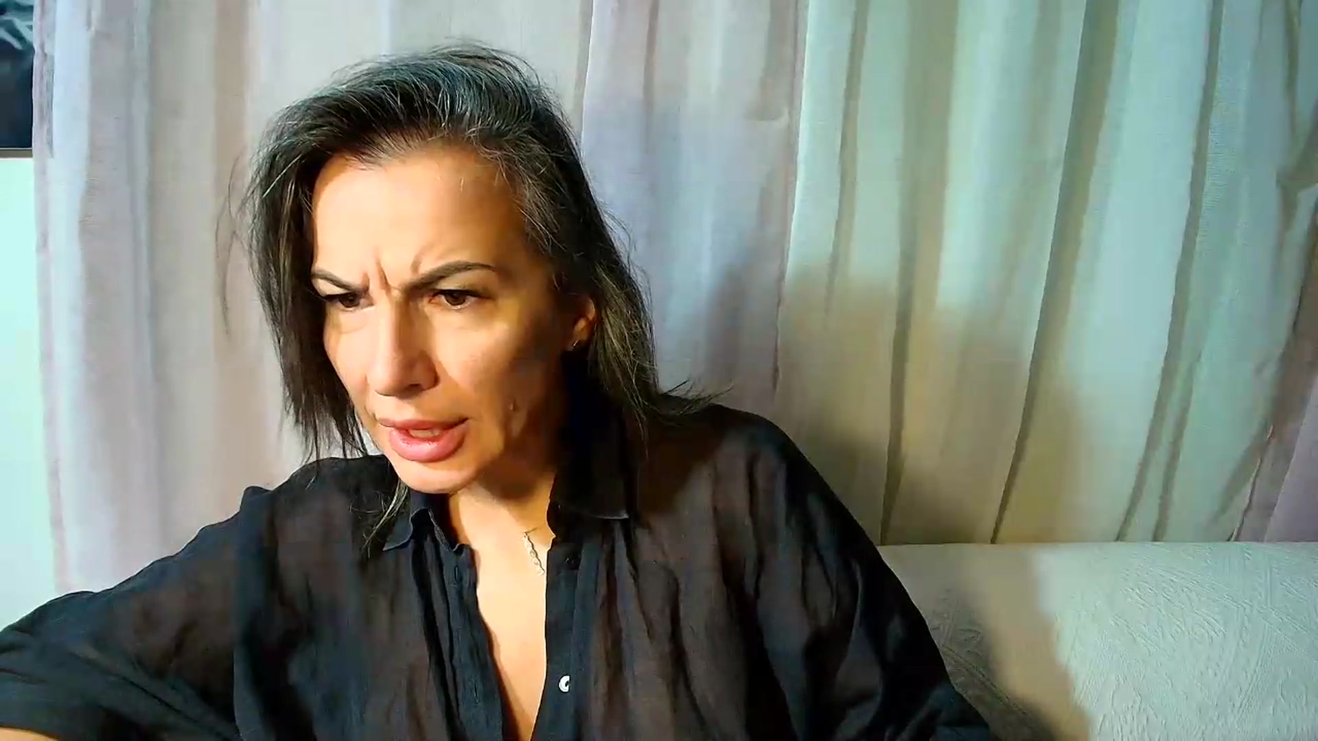 Gallery image thumbnail from Aarte_miss's myfreecams stream on, 08/22/2026, 05:41 image 6 of 20