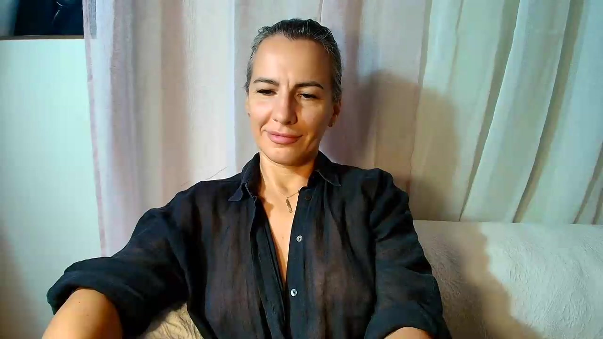 Gallery image thumbnail from Aarte_miss's myfreecams stream on, 08/22/2026, 14:44 image 10 of 20
