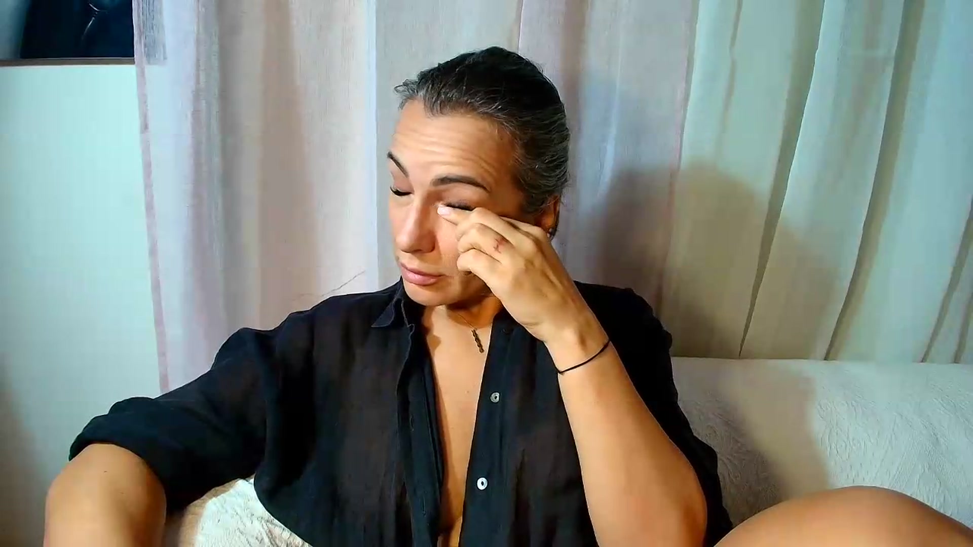 Gallery image thumbnail from Aarte_miss's myfreecams stream on, 08/22/2026, 14:44 image 11 of 20