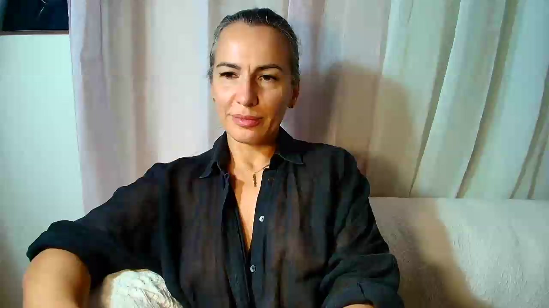 Gallery image thumbnail from Aarte_miss's myfreecams stream on, 08/22/2026, 14:44 image 1 of 20