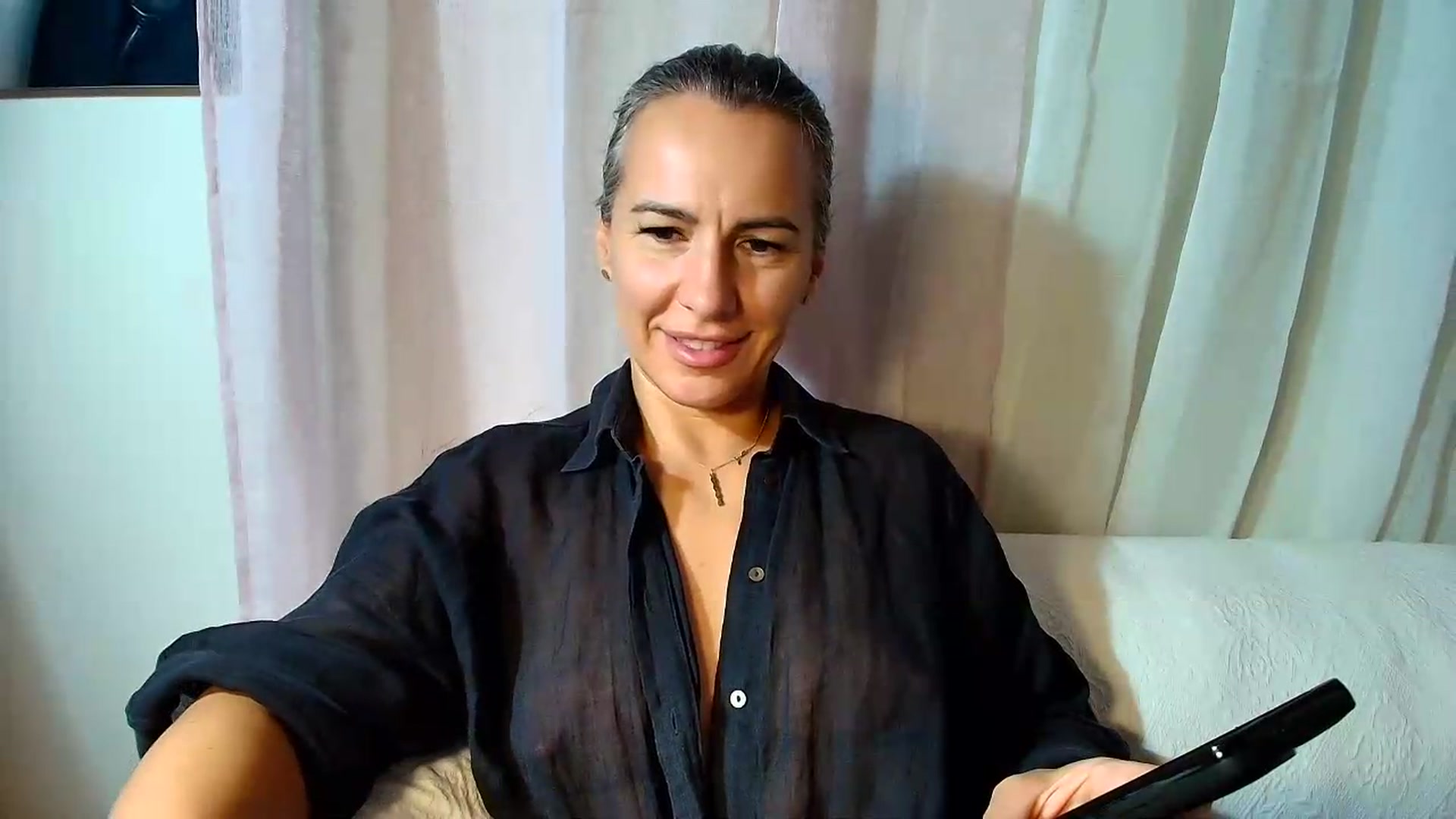 Gallery image thumbnail from Aarte_miss's myfreecams stream on, 08/22/2026, 14:44 image 4 of 20