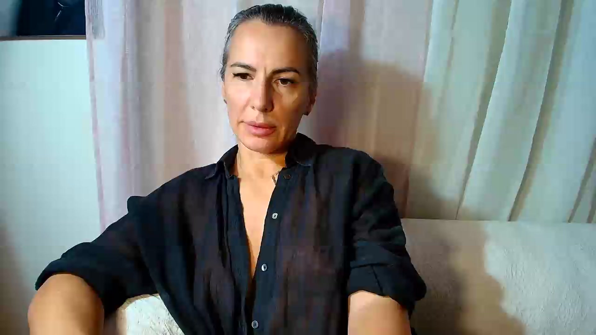 Gallery image thumbnail from Aarte_miss's myfreecams stream on, 08/22/2026, 14:44 image 16 of 20