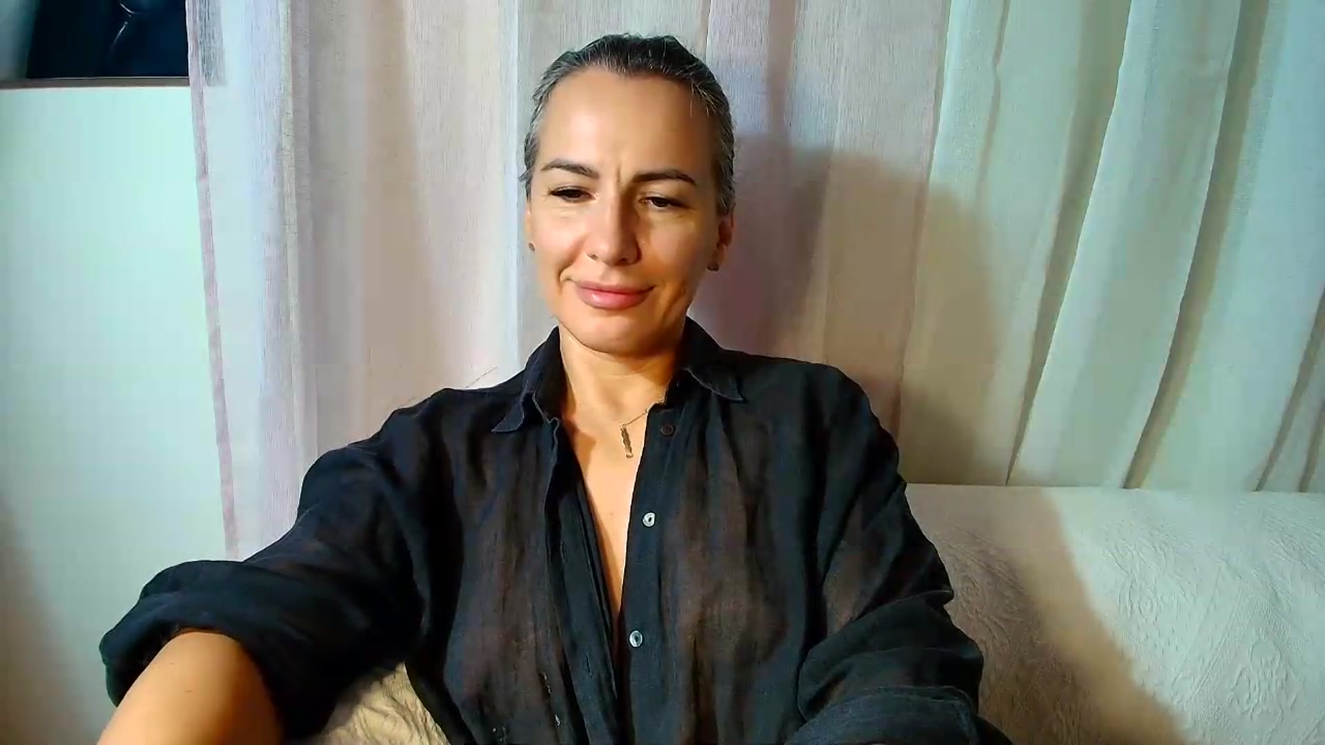 Gallery image thumbnail from Aarte_miss's myfreecams stream on, 08/22/2026, 14:44 image 3 of 20