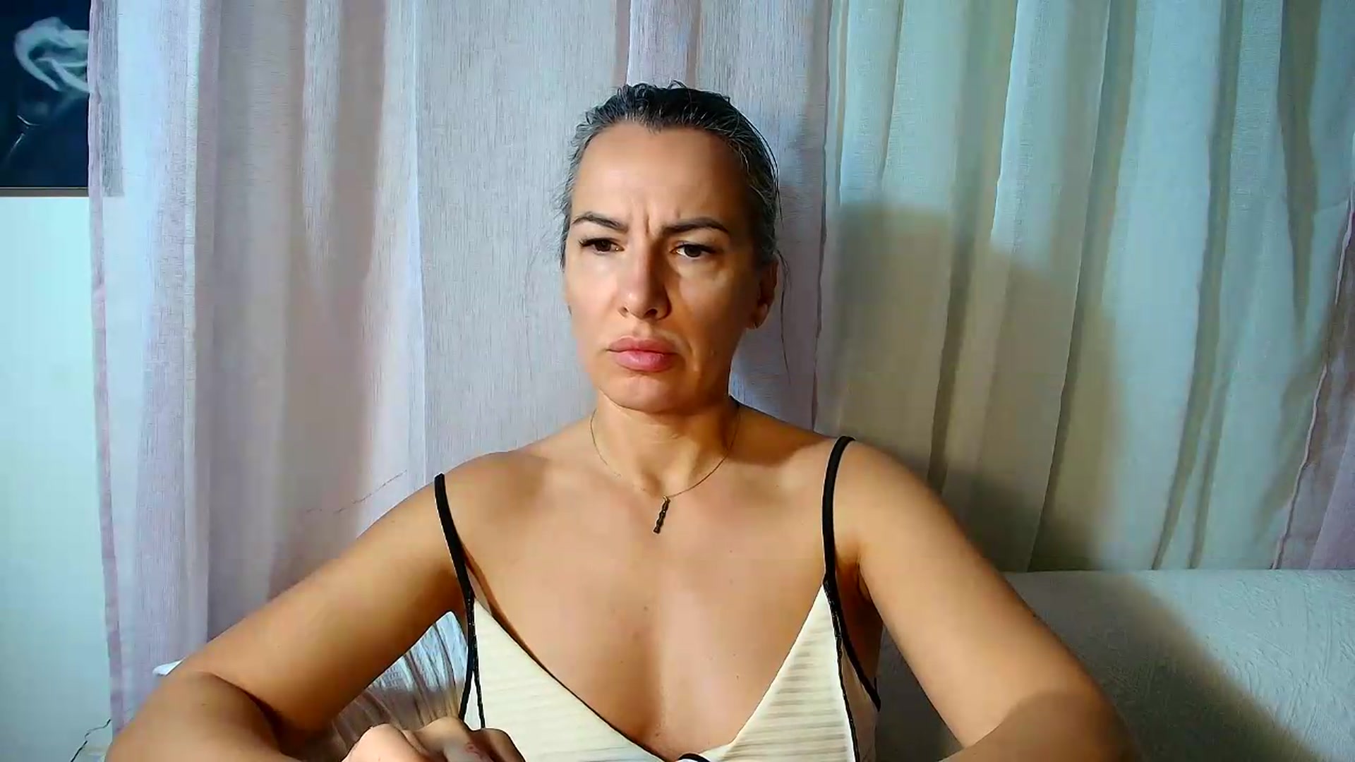 Gallery image thumbnail from Aarte_miss's myfreecams stream on, 08/24/2026, 04:23 image 16 of 20