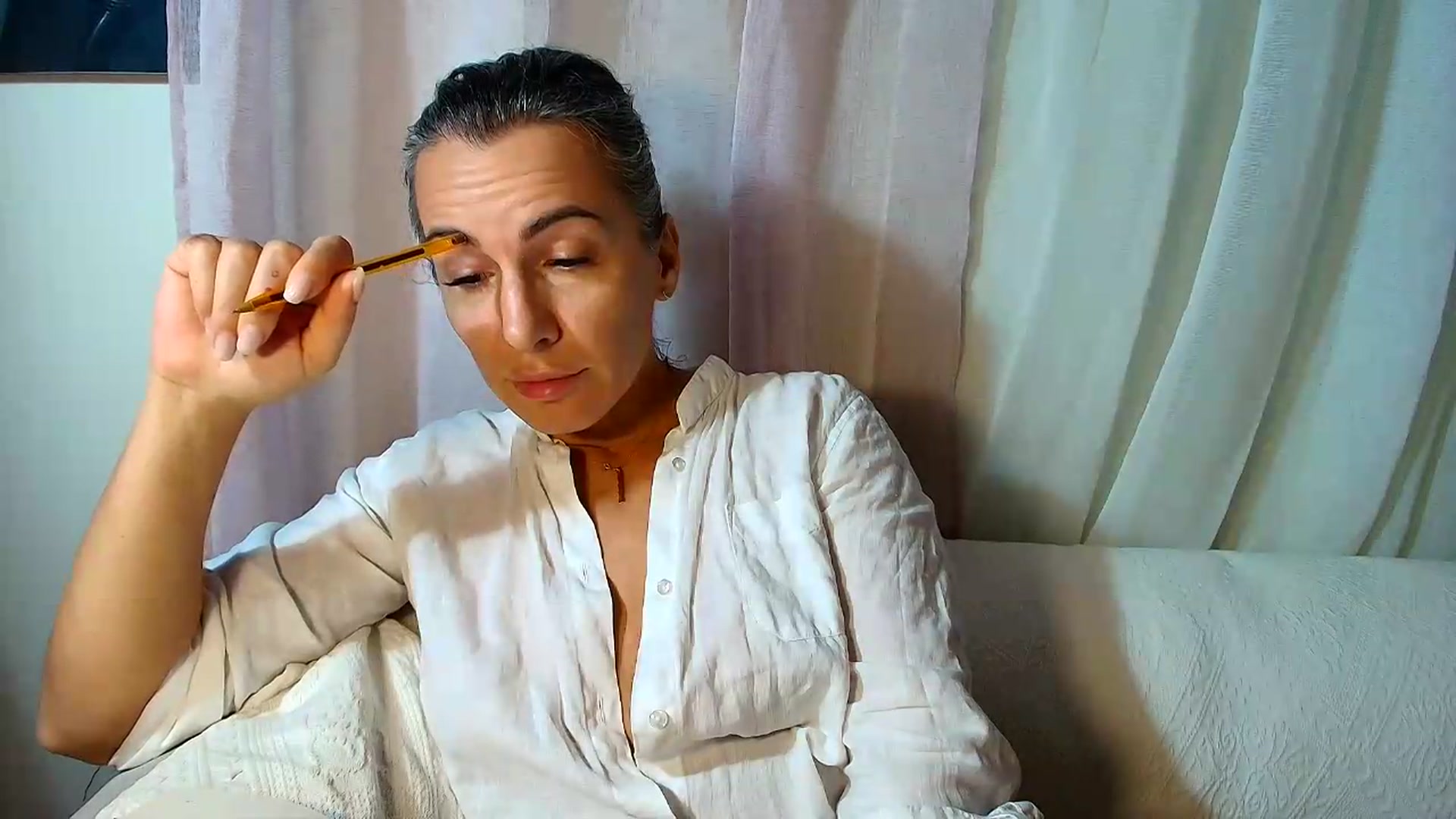 Gallery image thumbnail from Aarte_miss's myfreecams stream on, 08/27/2026, 13:04 image 10 of 20