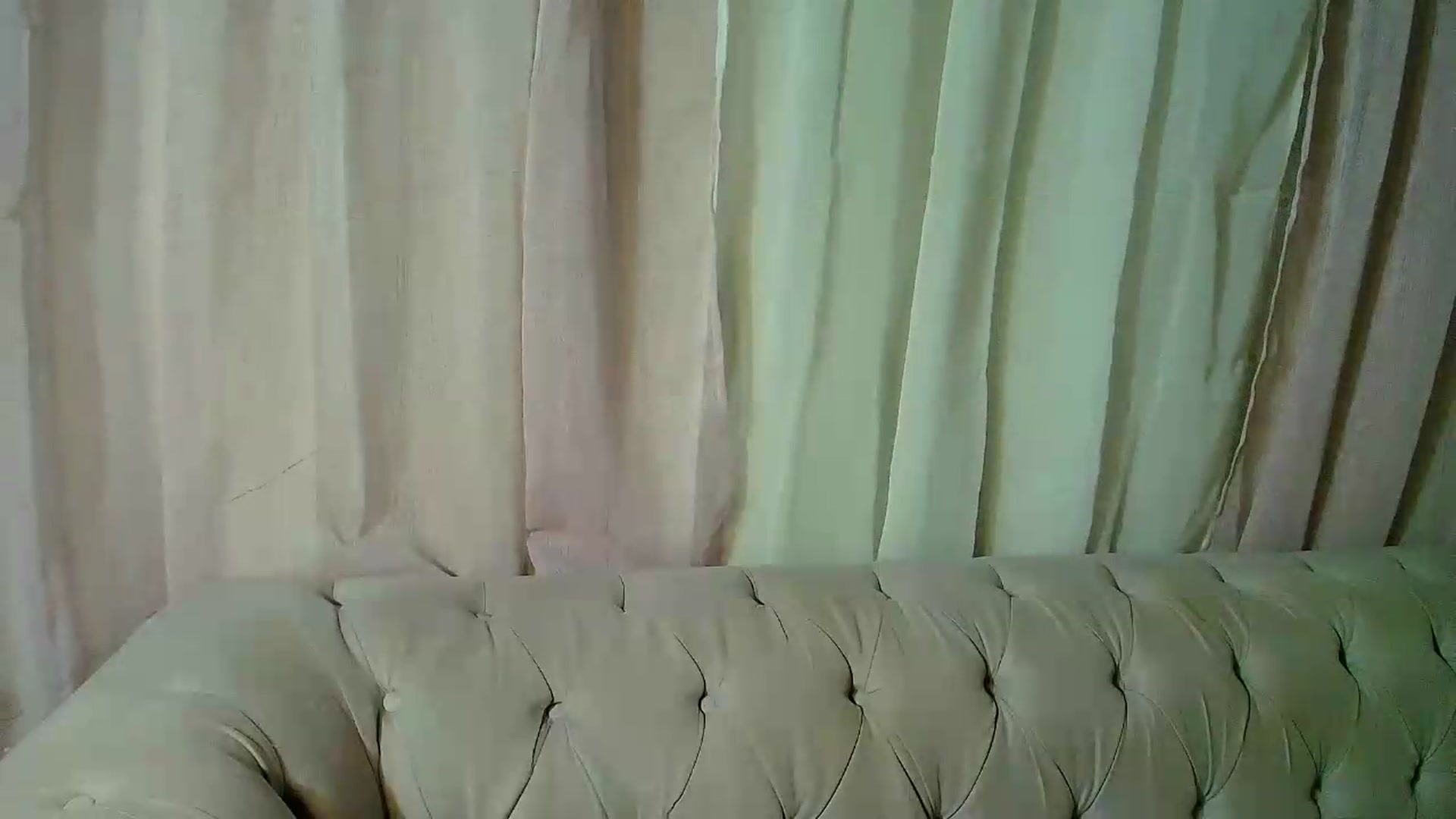 Gallery image thumbnail from Aarte_miss's myfreecams stream on, 09/01/2026, 05:28 image 10 of 20