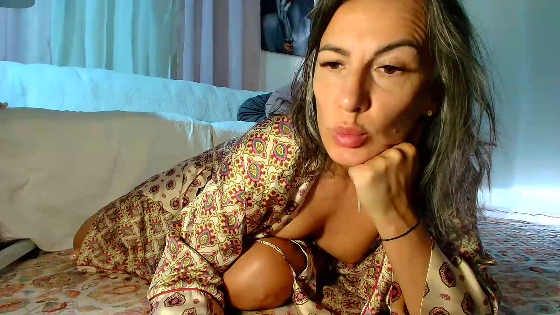 Gallery image thumbnail from Aarte_miss's myfreecams stream on, 09/12/2026, 06:24 image 4 of 20