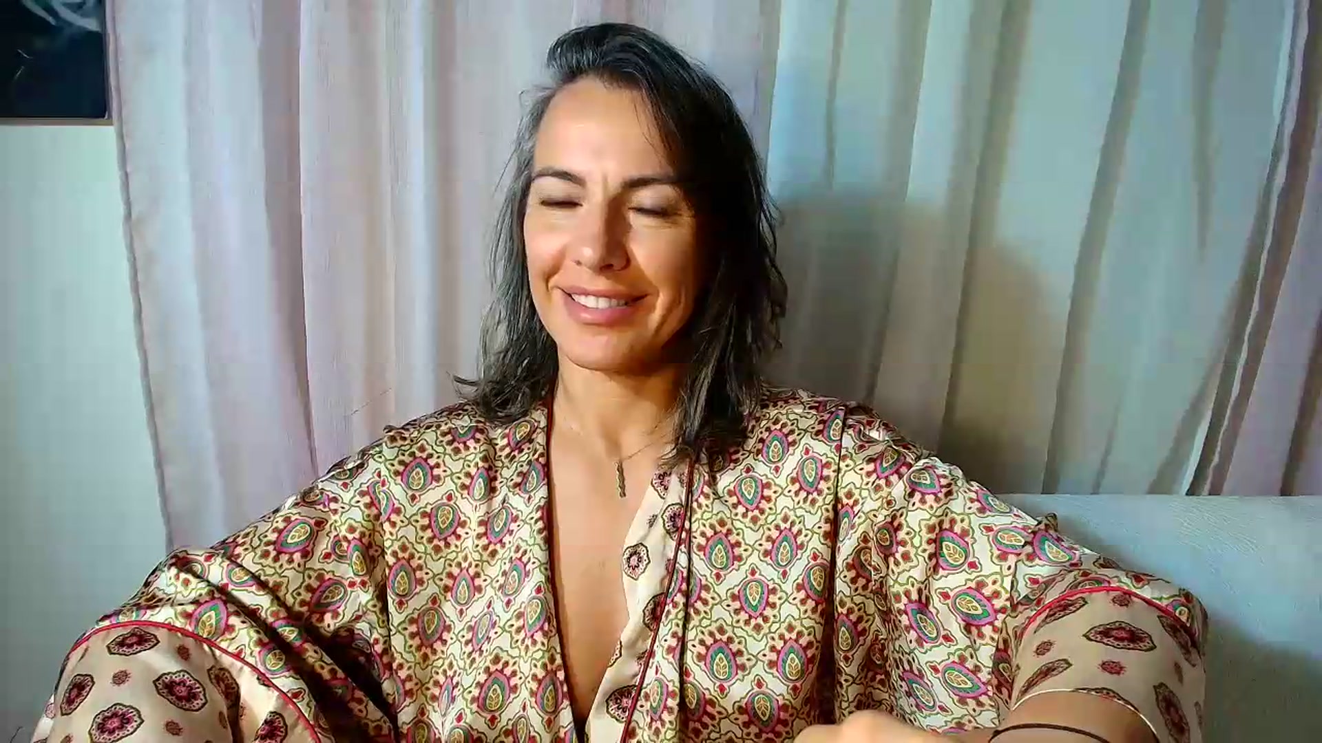 Gallery image thumbnail from Aarte_miss's myfreecams stream on, 09/12/2026, 07:05 image 11 of 20