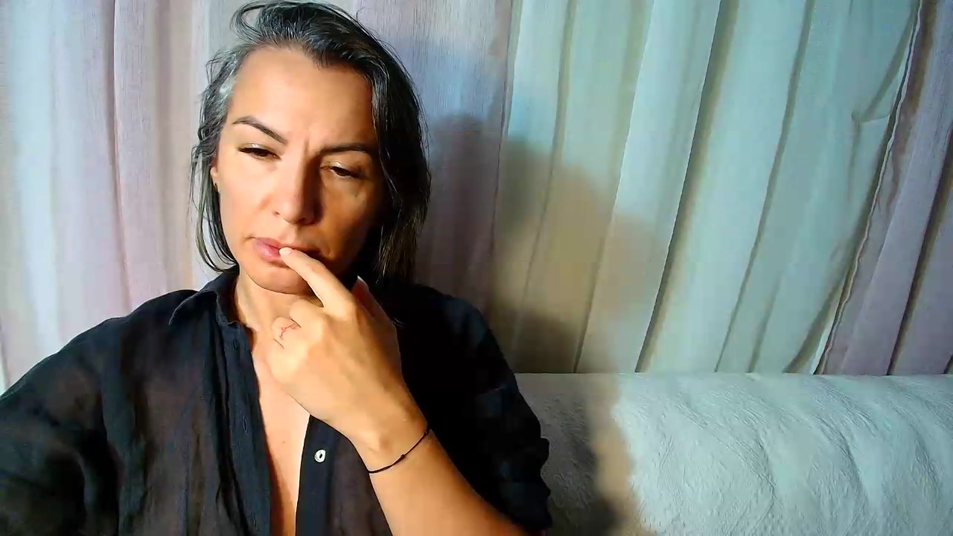 Gallery image thumbnail from Aarte_miss's myfreecams stream on, 09/14/2026, 04:43 image 10 of 20