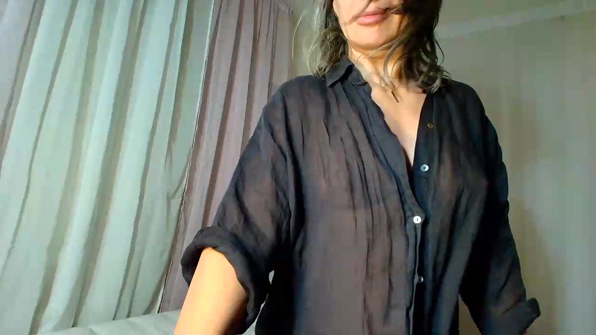 Gallery image thumbnail from Aarte_miss's myfreecams stream on, 09/21/2026, 03:45 image 5 of 20