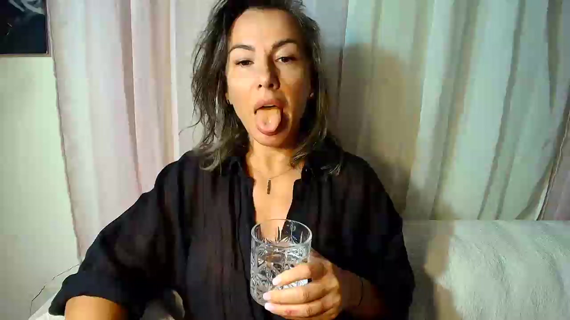 Gallery image thumbnail from Aarte_miss's myfreecams stream on, 09/21/2026, 03:45 image 1 of 20