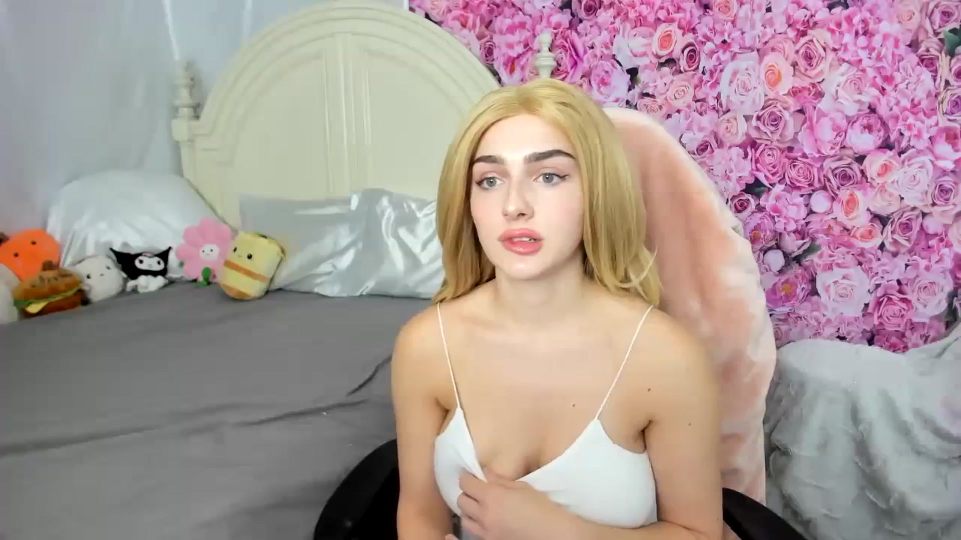 Gallery image thumbnail from Abaddiee's myfreecams stream on, 09/27/2023, 22:56 image 20 of 20