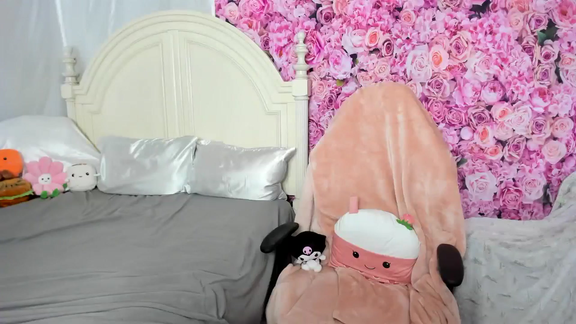 Gallery image thumbnail from Abaddiee's myfreecams stream on, 09/29/2023, 03:08 image 15 of 20
