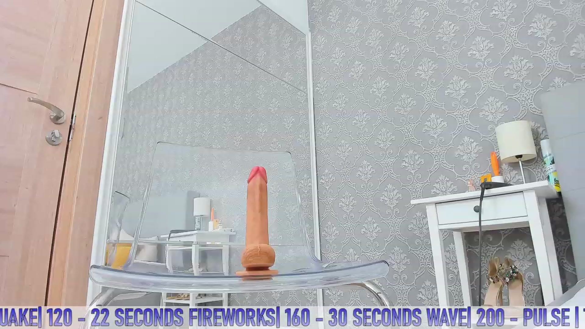 Gallery image thumbnail from AbbelaWhite's myfreecams stream on, 11/16/2022, 07:58 image 10 of 20