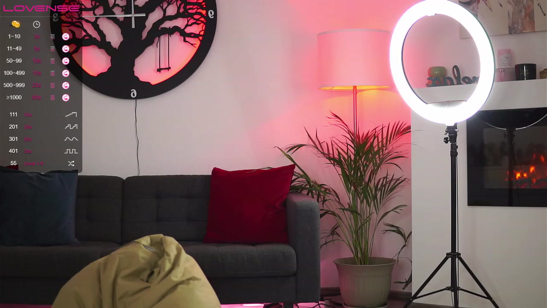 Gallery image thumbnail from AbbelaWhite's myfreecams stream on, 06/25/2023, 09:02 image 3 of 20