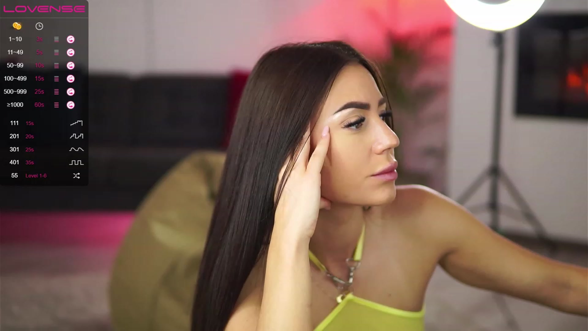 Gallery image thumbnail from AbbelaWhite's myfreecams stream on, 06/27/2023, 09:03 image 17 of 20