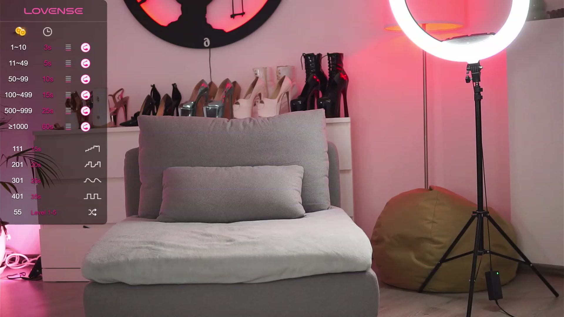 Gallery image thumbnail from AbbelaWhite's myfreecams stream on, 08/18/2023, 07:58 image 16 of 20