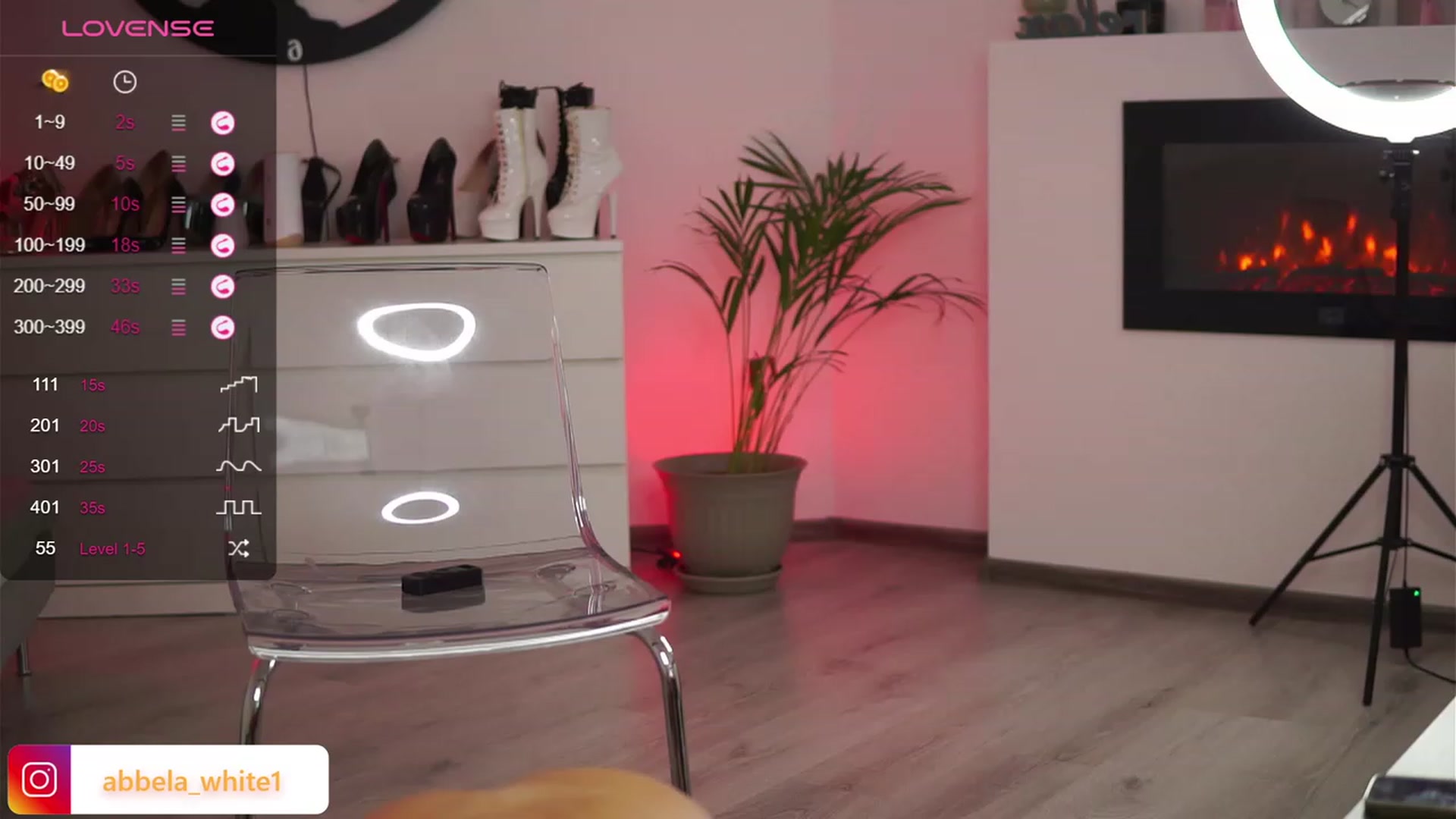 Gallery image thumbnail from AbbelaWhite's myfreecams stream on, 10/26/2023, 07:06 image 1 of 20