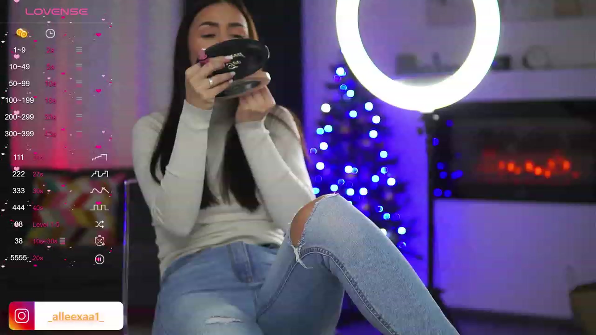 Gallery image thumbnail from AbbelaWhite's myfreecams stream on, 12/18/2023, 12:05 image 7 of 20