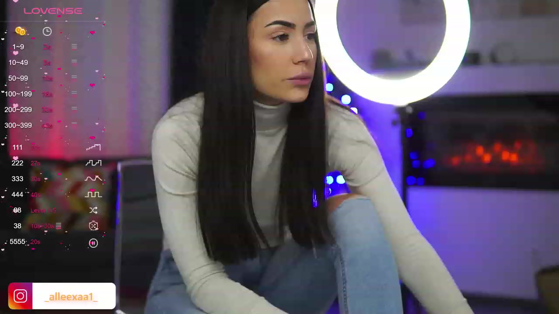 Gallery image thumbnail from AbbelaWhite's myfreecams stream on, 12/18/2023, 12:05 image 3 of 20