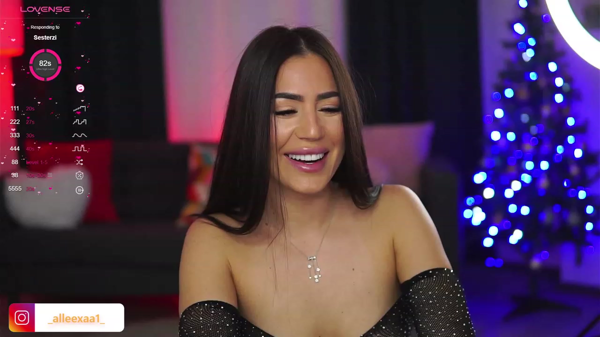 Gallery image thumbnail from AbbelaWhite's myfreecams stream on, 12/20/2023, 10:33 image 18 of 20