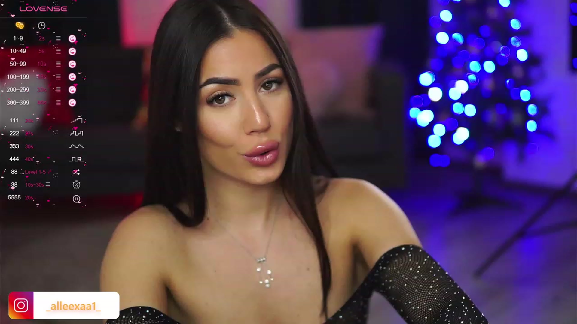 Gallery image thumbnail from AbbelaWhite's myfreecams stream on, 12/20/2023, 12:03 image 7 of 20
