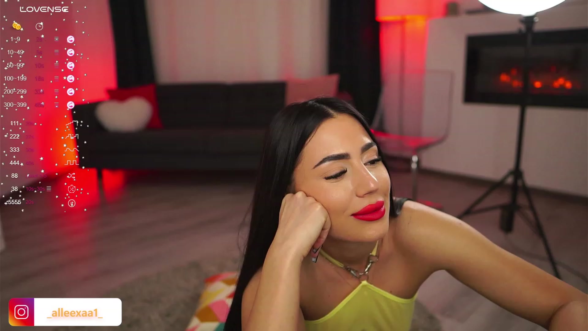 Gallery image thumbnail from AbbelaWhite's myfreecams stream on, 02/24/2024, 16:45 image 2 of 20