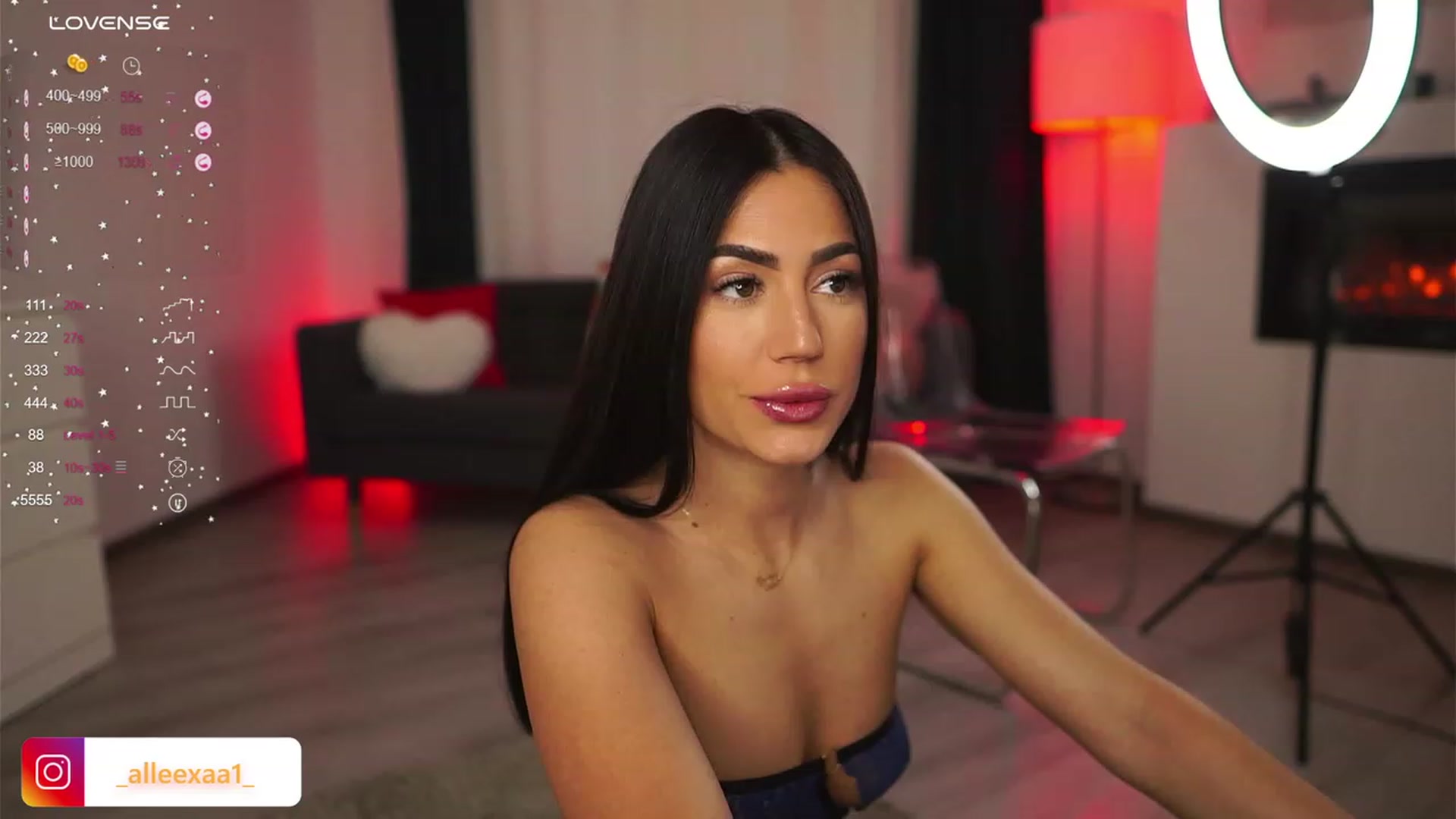 Gallery image thumbnail from AbbelaWhite's myfreecams stream on, 02/28/2024, 10:32 image 13 of 20